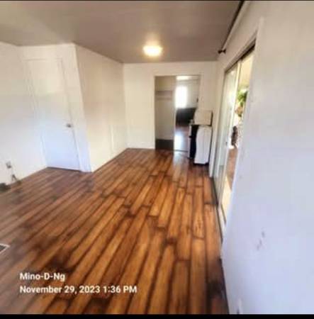 Listing photo 1 of 5