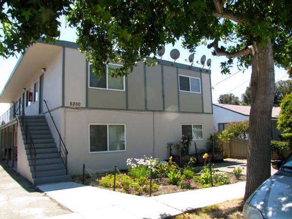 Listing photo 1 of 5