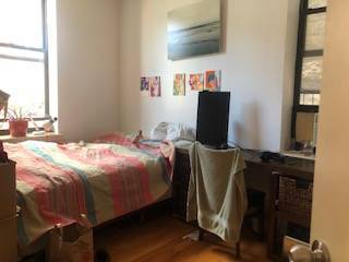 Listing photo 1 of 4