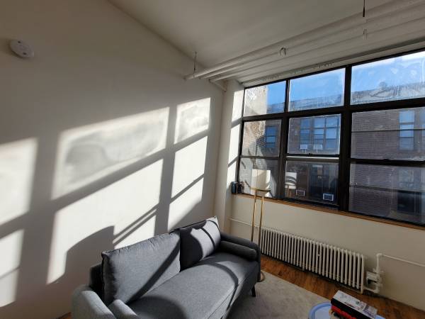 Listing photo 1 of 5