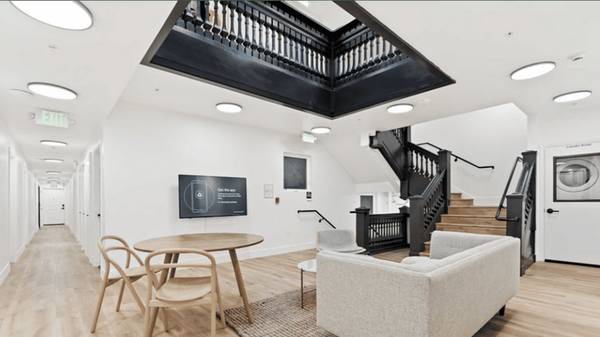 Listing photo 1 of 5