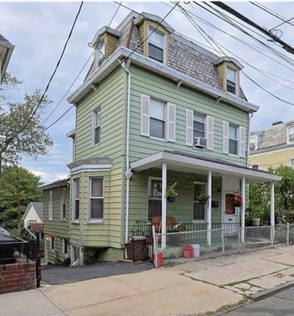 Listing photo 1 of 5