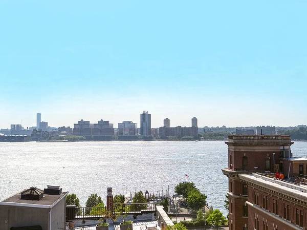 Listing photo 1 of 5