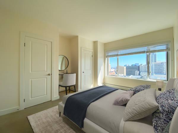 Listing photo 1 of 5