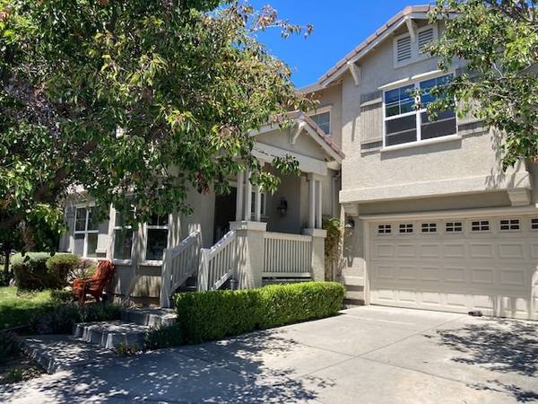 Listing photo 1 of 5