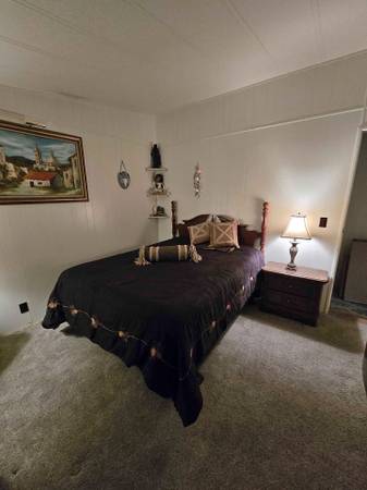 Listing photo 1 of 5