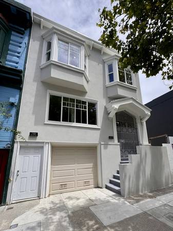 Listing photo 1 of 5