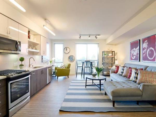 Listing photo 1 of 5