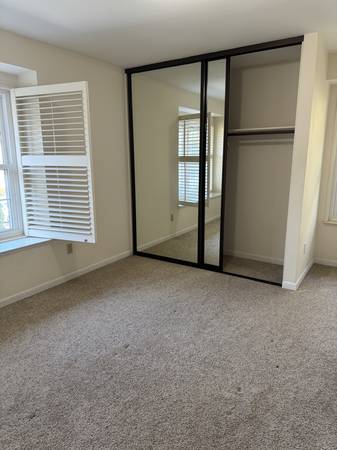 Listing photo 1 of 3