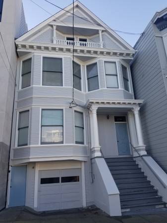 Listing photo 1 of 5
