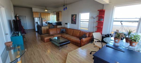 Listing photo 1 of 5