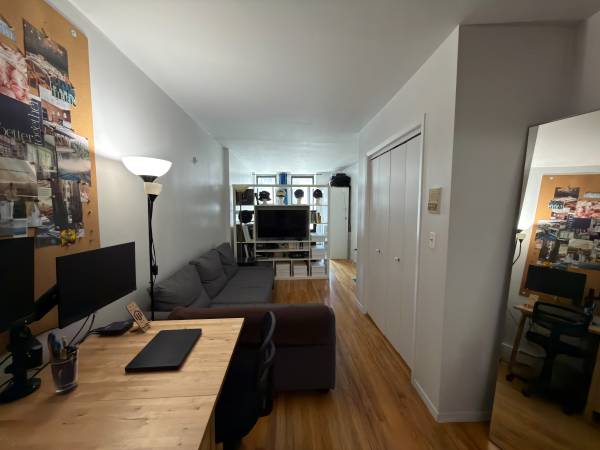 Listing photo 1 of 5