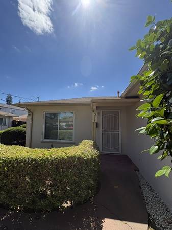 Listing photo 1 of 5