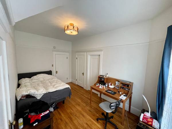 Listing photo 1 of 5