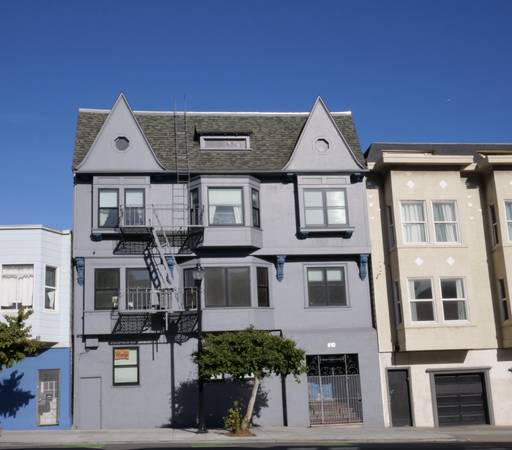Listing photo 1 of 5