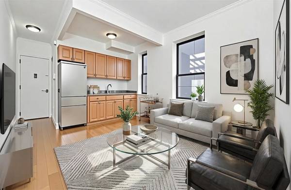 Listing photo 1 of 4