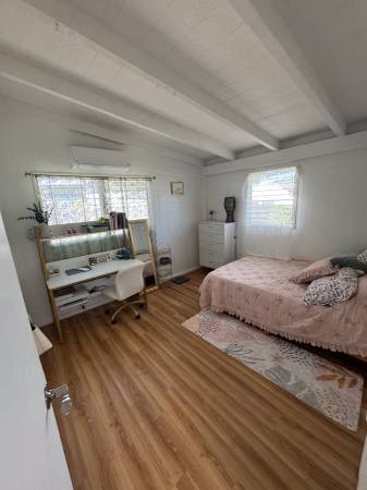 Listing photo 1 of 4