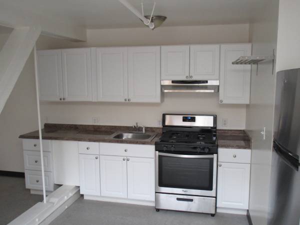 Listing photo 1 of 5