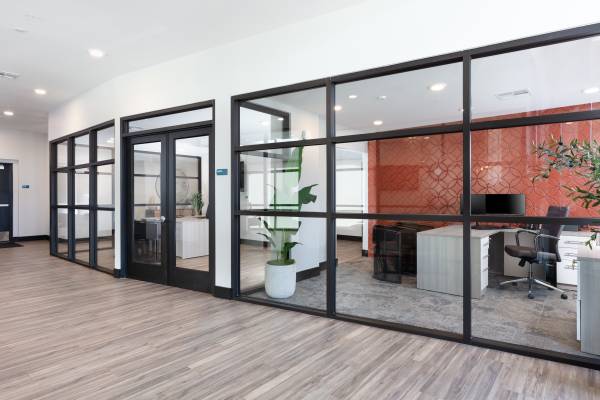 Listing photo 1 of 5