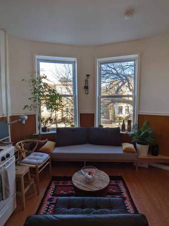 Listing photo 1 of 5