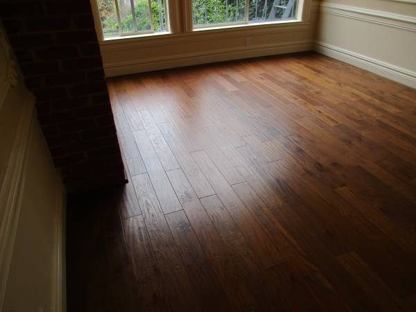 Listing photo 1 of 5