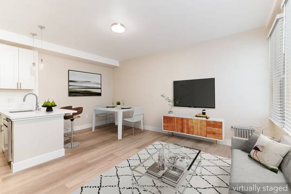 Listing photo 1 of 5