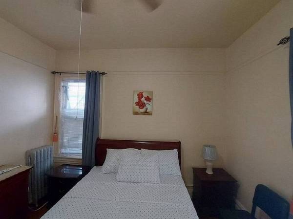 Listing photo 1 of 3