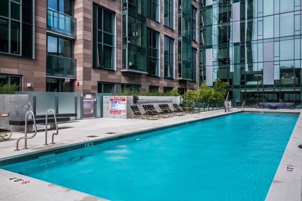 Listing photo 1 of 5