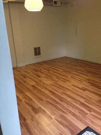 Listing photo 1 of 5