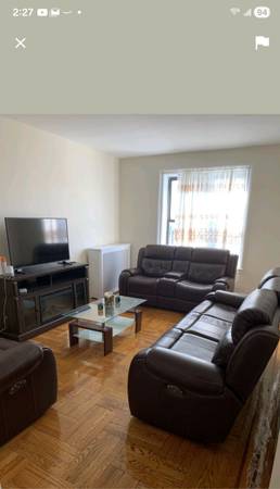 Listing photo 1 of 5