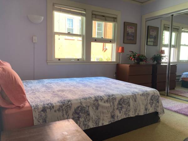 Listing photo 1 of 5