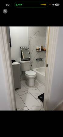 Listing photo 1 of 5