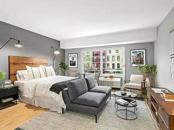 Listing photo 1 of 5