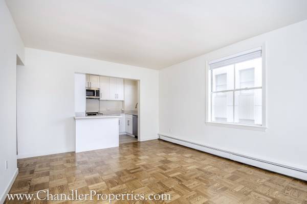 Listing photo 1 of 5