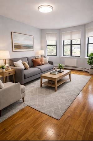 Listing photo 1 of 5