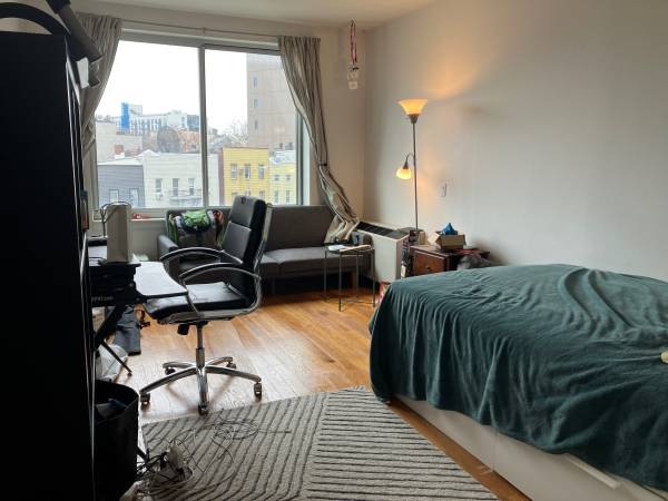 Listing photo 1 of 5