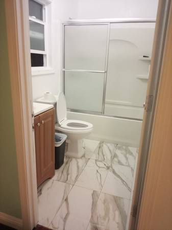 Listing photo 1 of 4