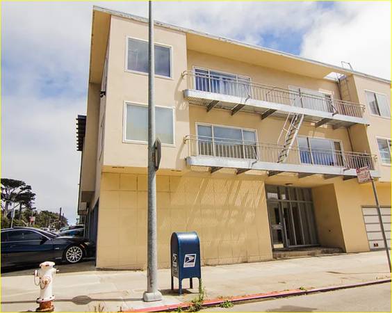 Listing photo 1 of 5