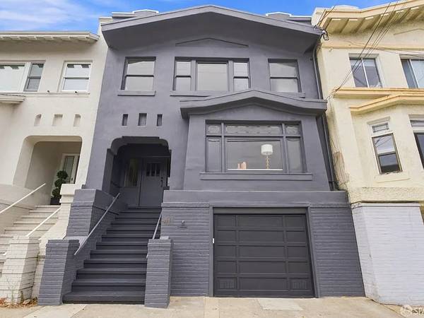 Listing photo 1 of 5