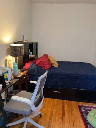 Listing photo 1 of 5