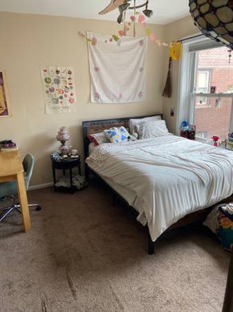 Listing photo 1 of 3