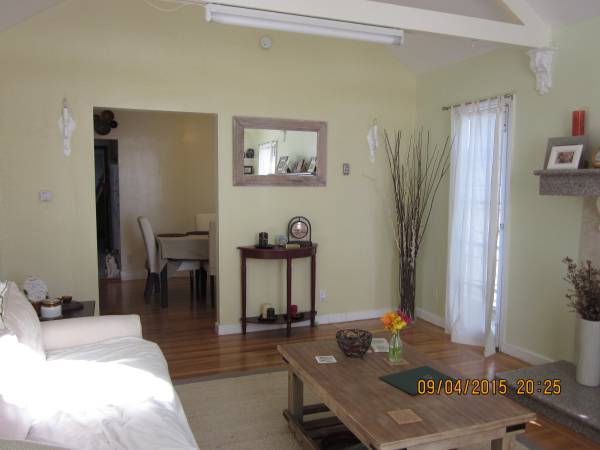 Listing photo 1 of 5