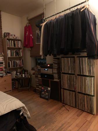 Listing photo 1 of 5