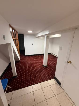 Listing photo 1 of 4