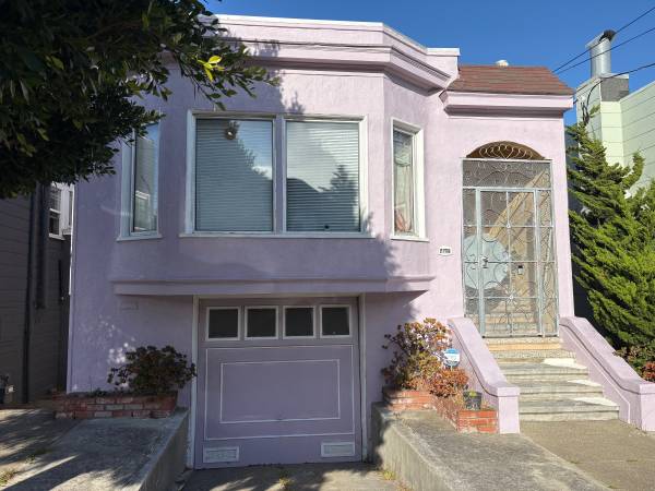Listing photo 1 of 5