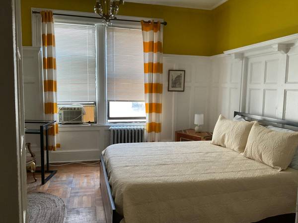 Listing photo 1 of 5