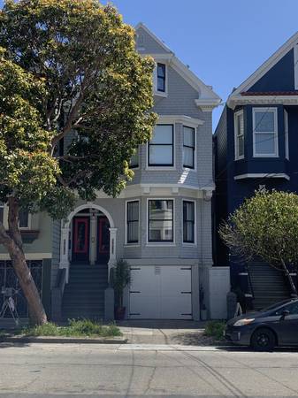 Listing photo 1 of 5