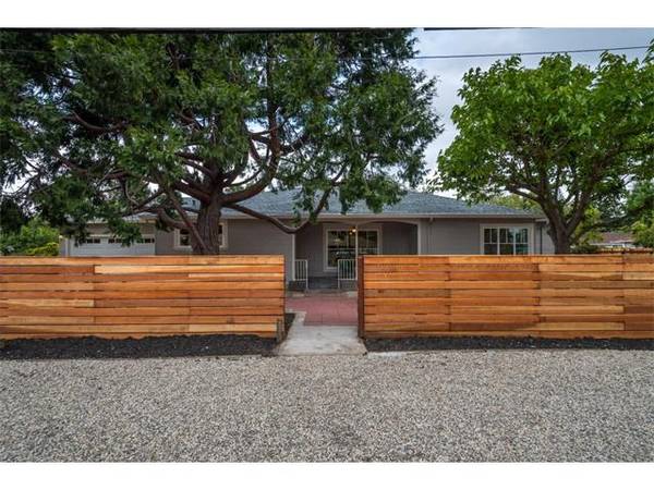 Listing photo 1 of 5