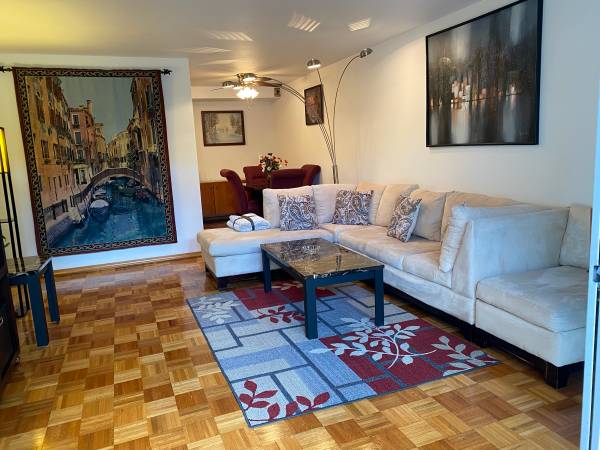 Listing photo 1 of 5