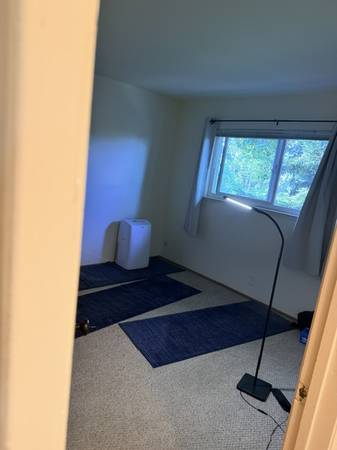 Listing photo 1 of 5